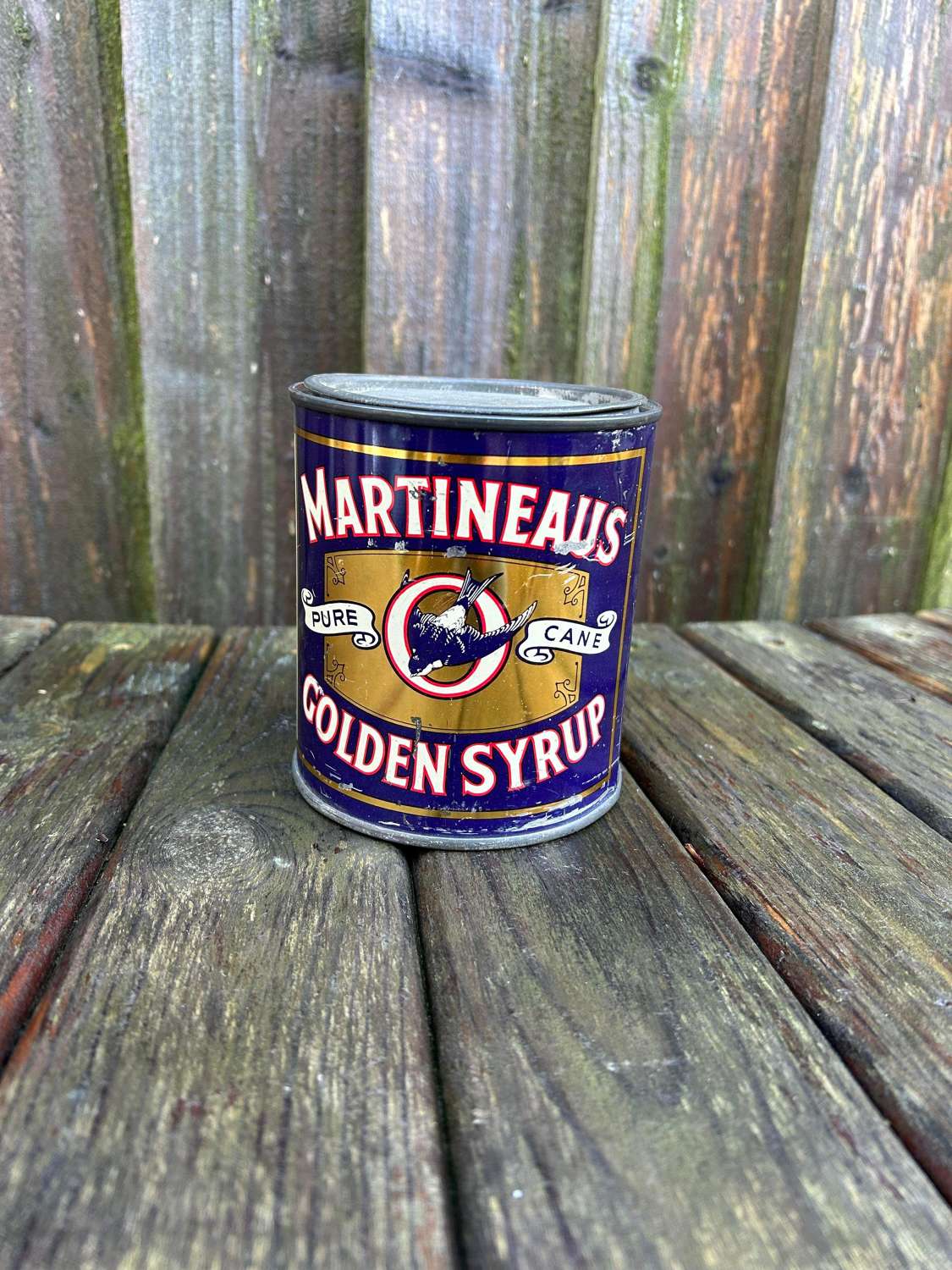 Unusual golden syrup tin
