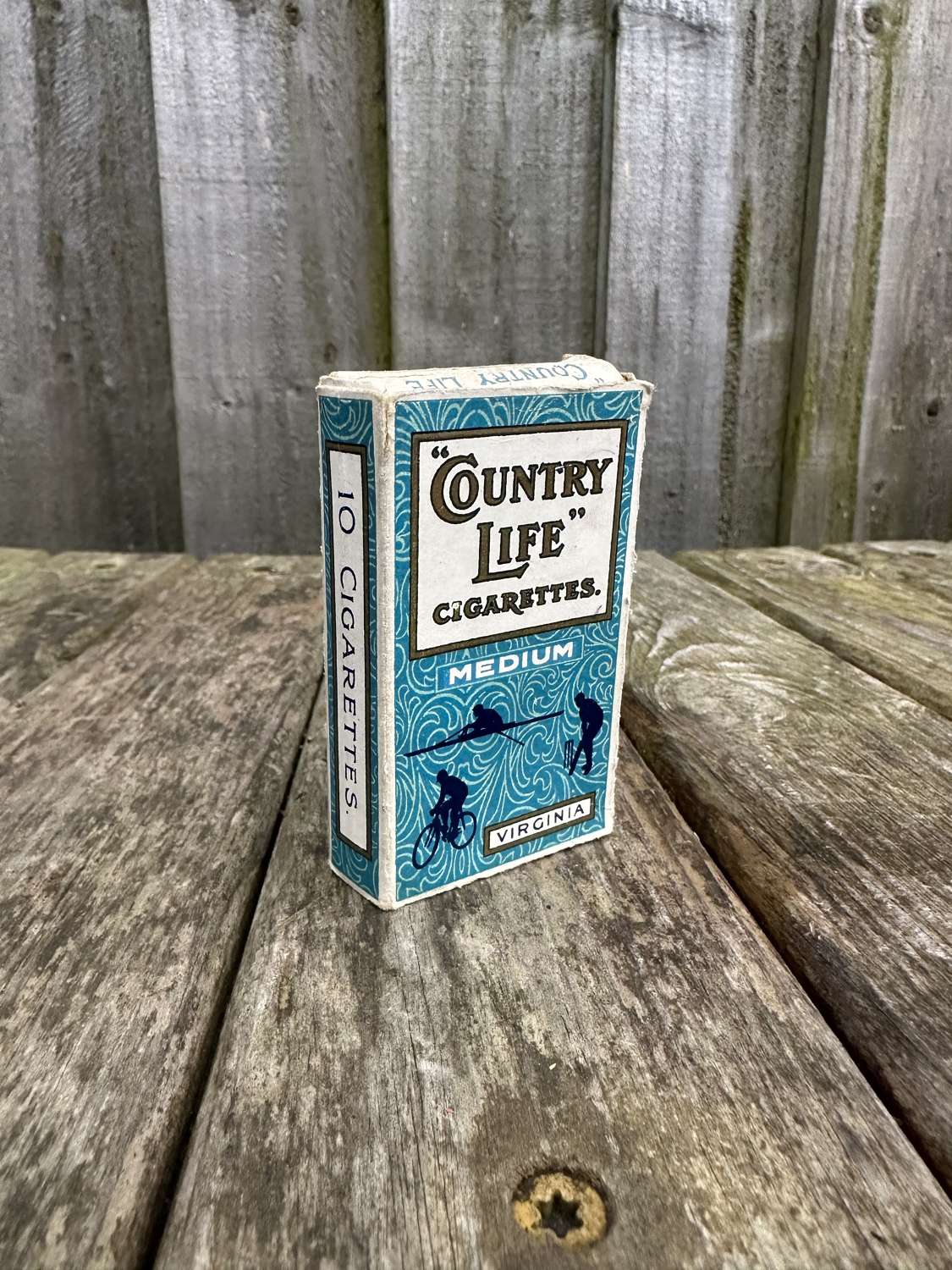 10 pack players country life cigarette empty