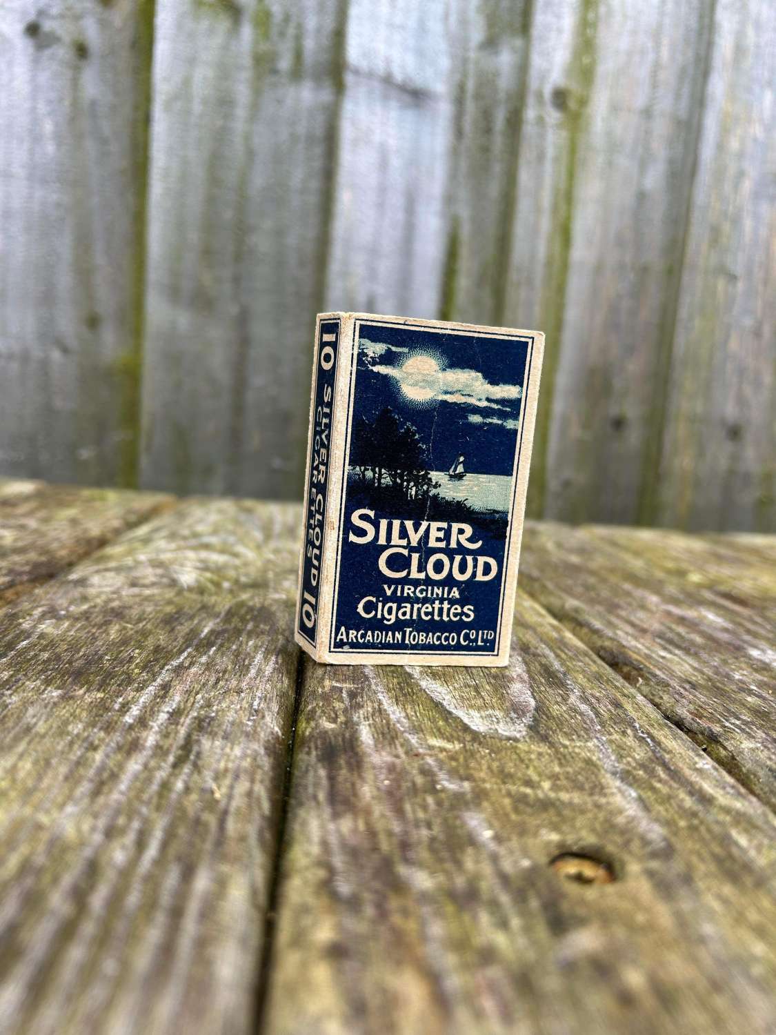 Silver cloud cigarette packet