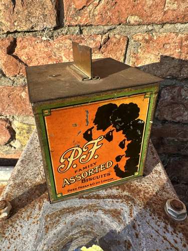 Peek freans & co advertising string Tin