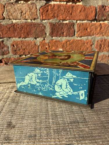 Early carrs biscuits boy scout tin