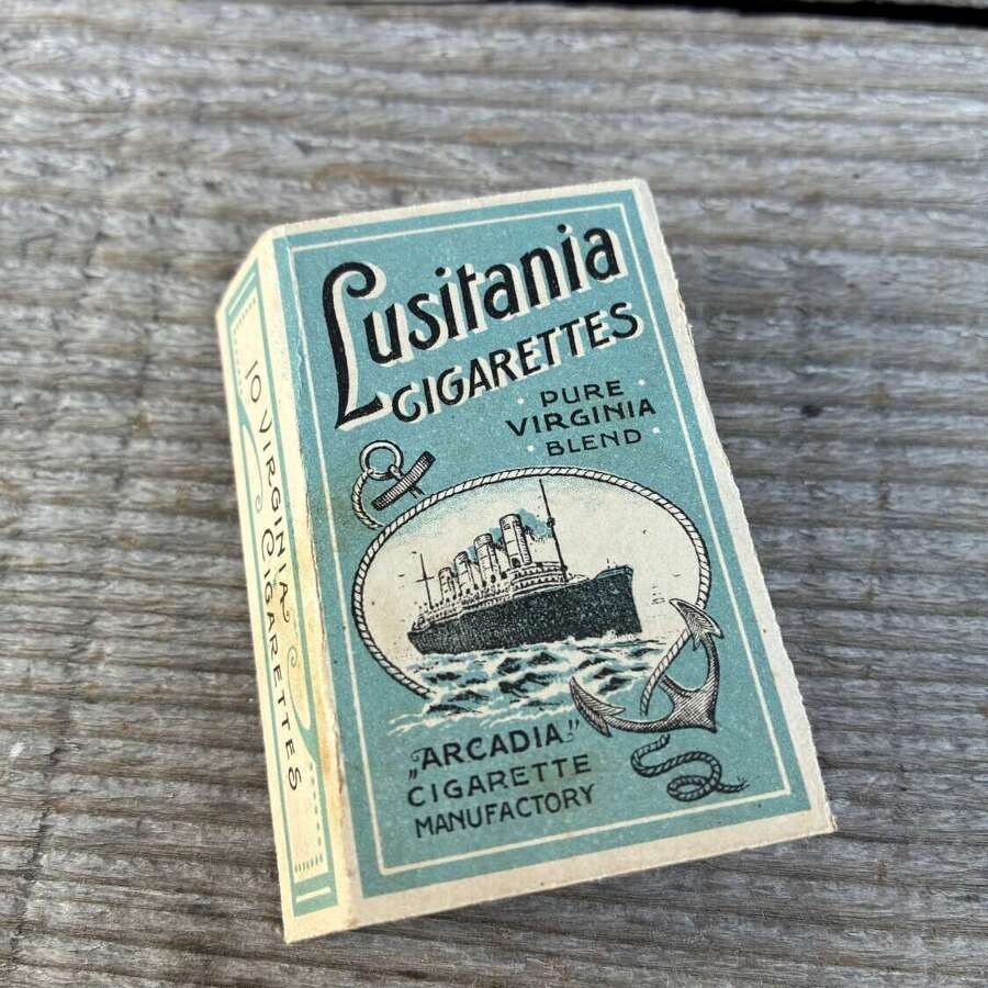 Arcadia lustania cigarettes 10 packet hull only