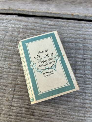 Arcadia lustania cigarettes 10 packet hull only